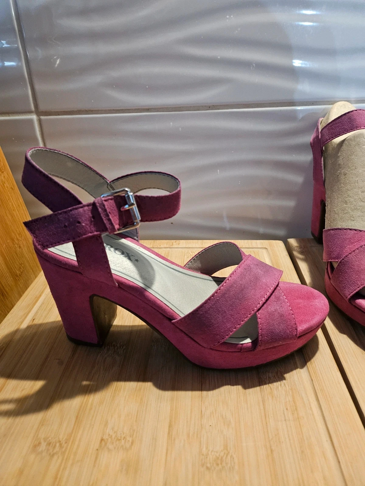 zapato nose desgastado pin up de tacón – photo 3